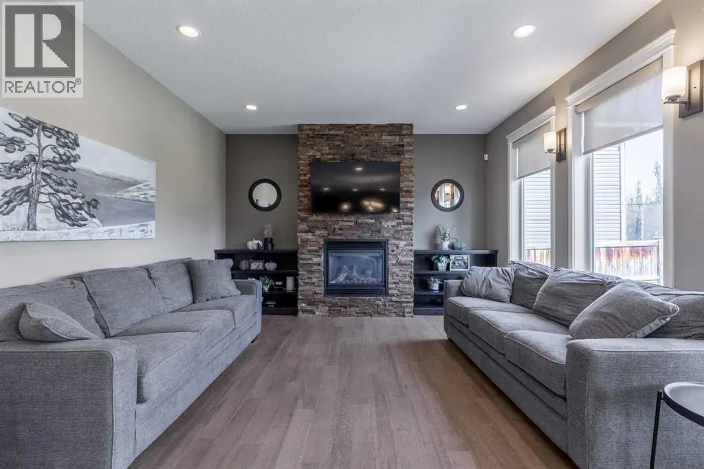2713 Elm Drive