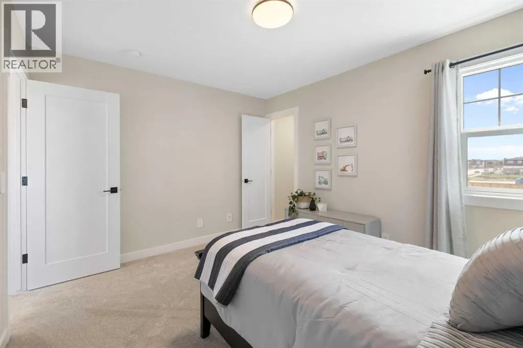 486 Kinniburgh Loop