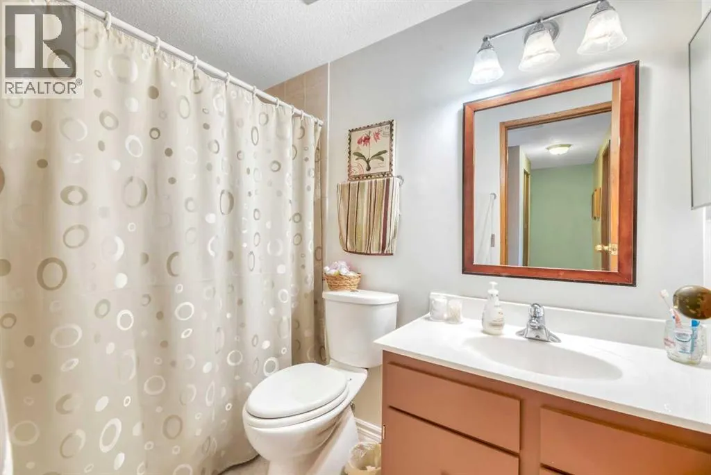 23, 630 Sabrina Road SW