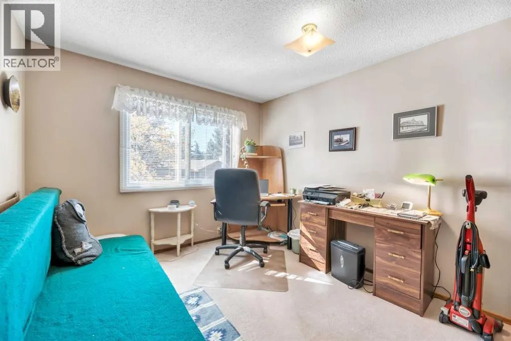 23, 630 Sabrina Road SW