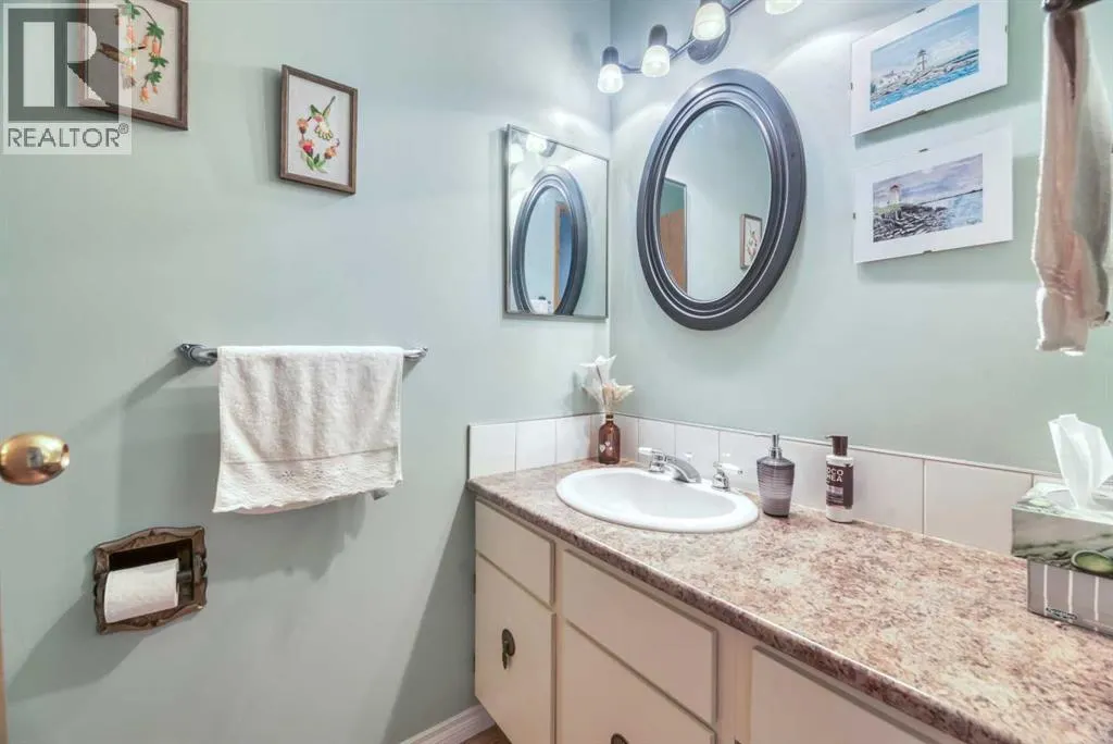 23, 630 Sabrina Road SW