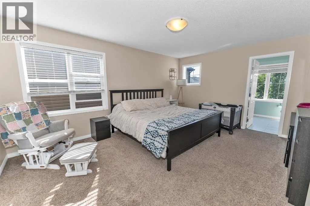 568 Windbrook Heights SW