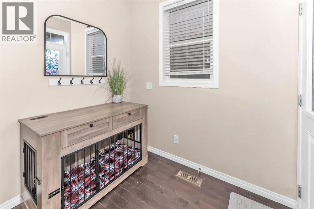 568 Windbrook Heights SW