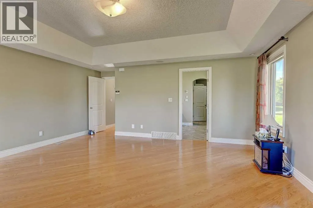1716 60017 TWP RD 704A