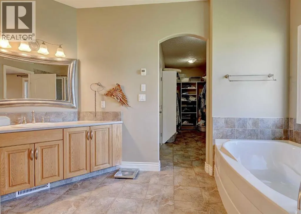 1716 60017 TWP RD 704A