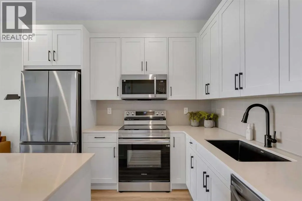 115, 60 Sage Hill Walk NW