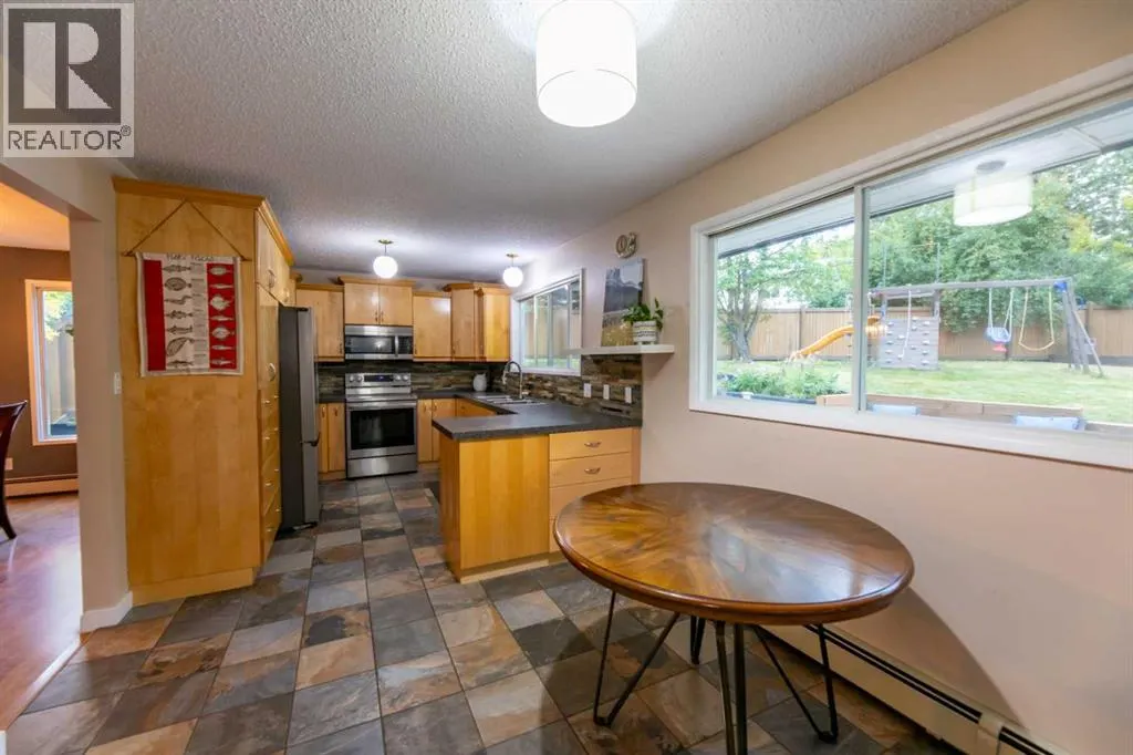 141 Hansen Drive