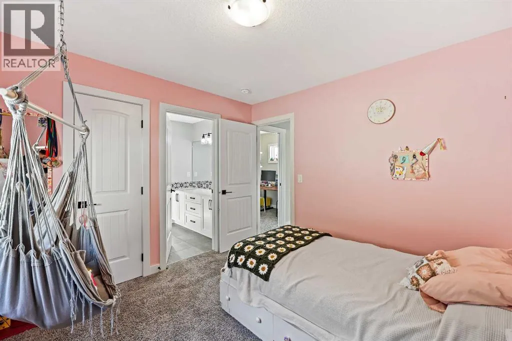 34 Coach Ridge Point SW