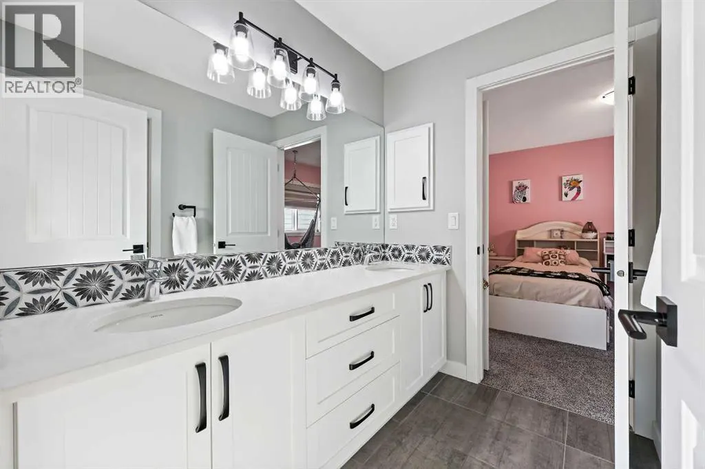 34 Coach Ridge Point SW