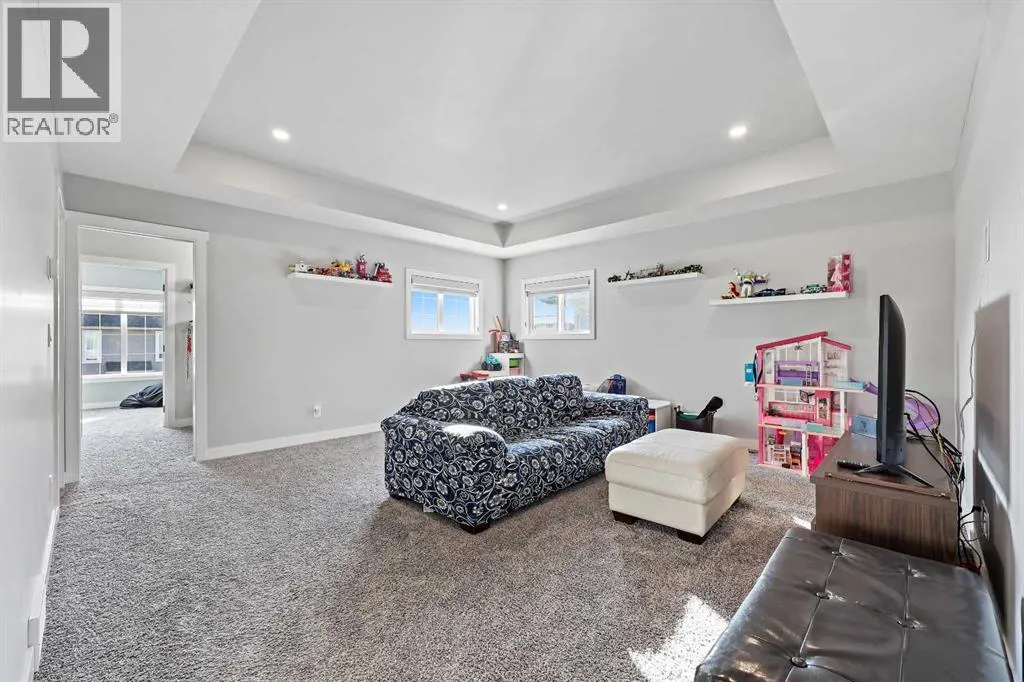 34 Coach Ridge Point SW