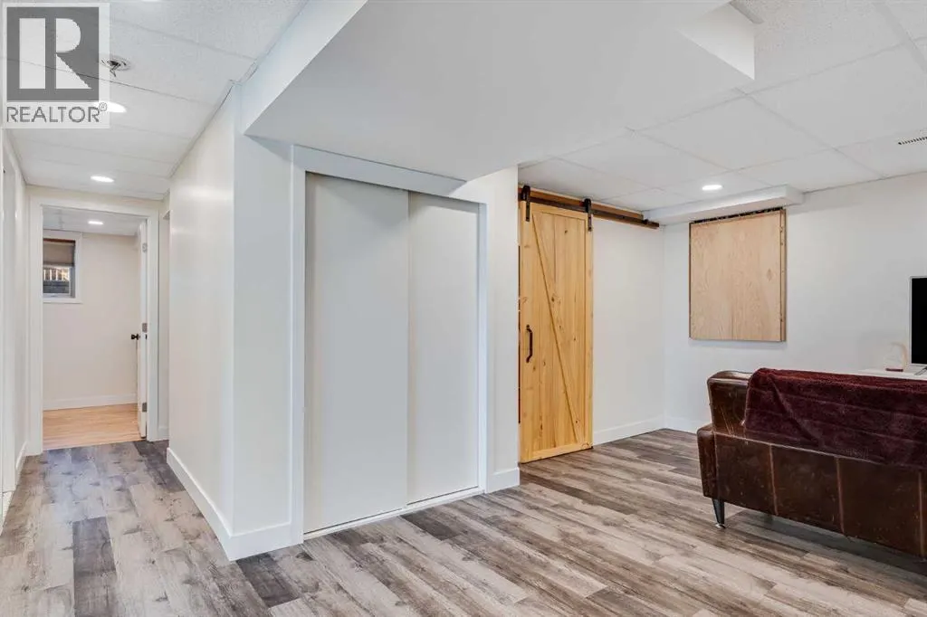 230 Frederick Avenue W