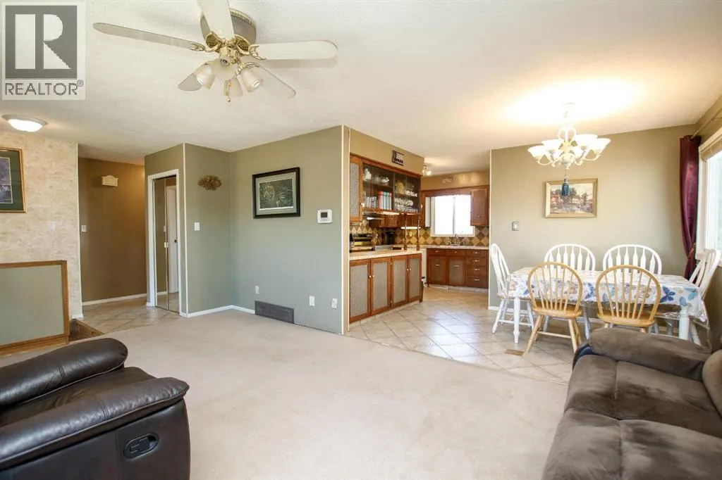 74 Nichols Crescent