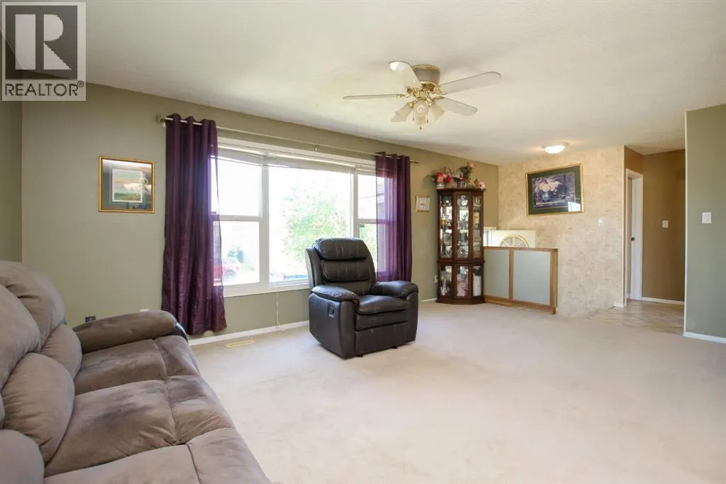 74 Nichols Crescent