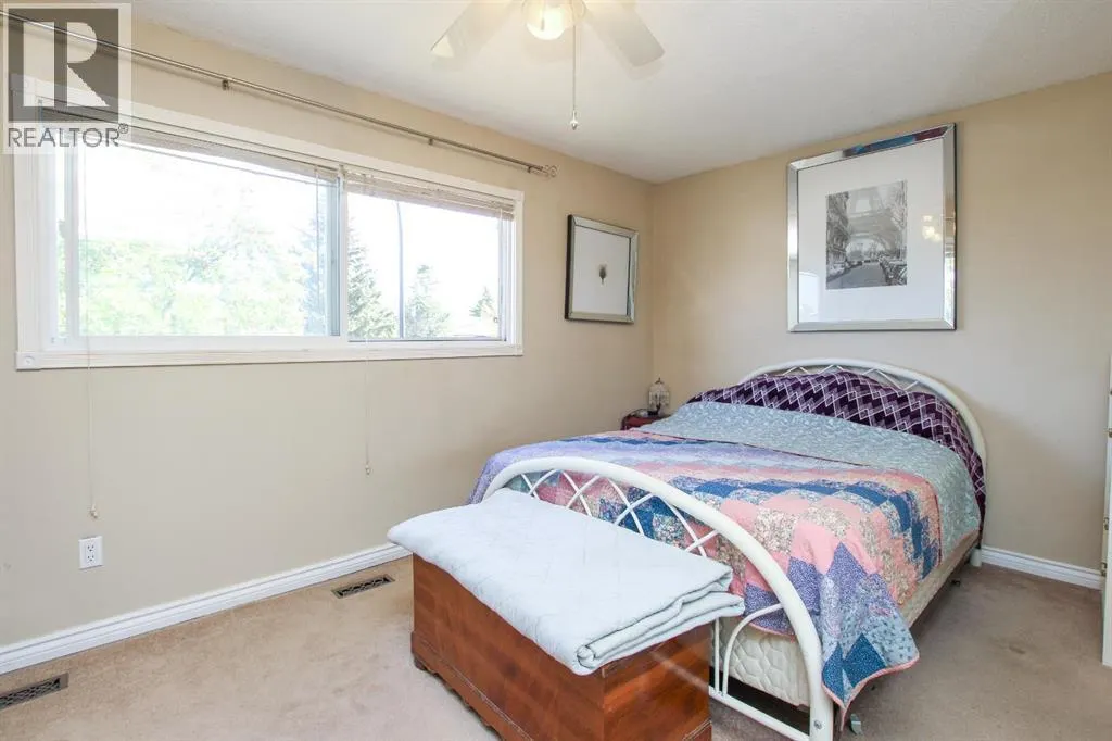 74 Nichols Crescent