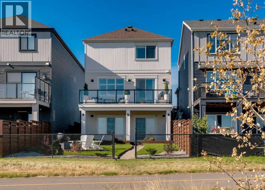 90 Savoy Landing SE