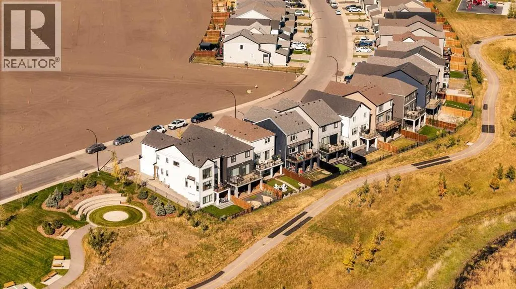 90 Savoy Landing SE
