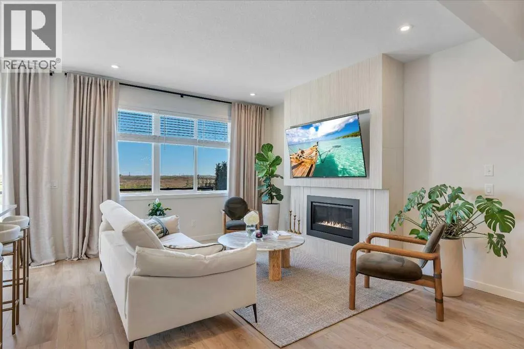 90 Savoy Landing SE
