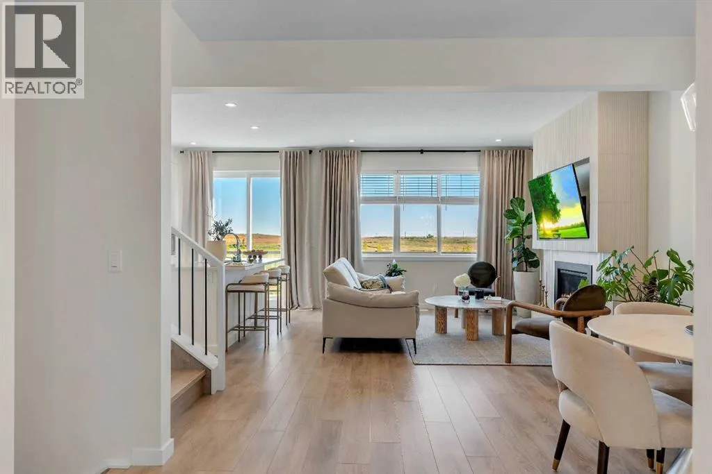 90 Savoy Landing SE