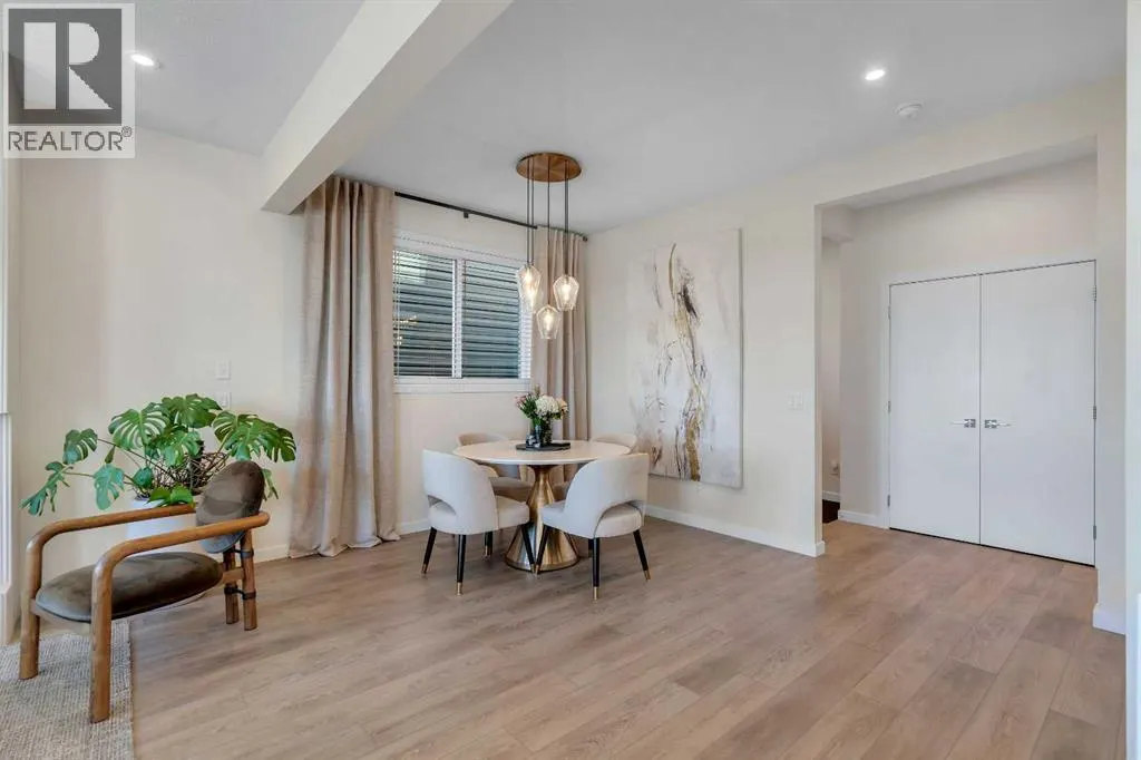 90 Savoy Landing SE