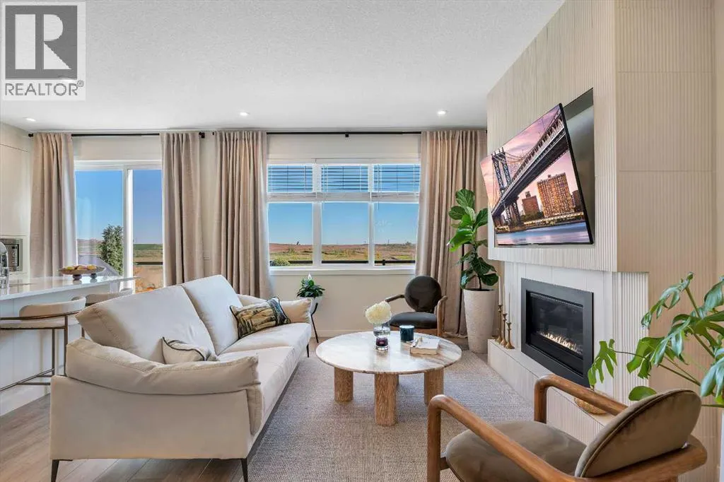 90 Savoy Landing SE