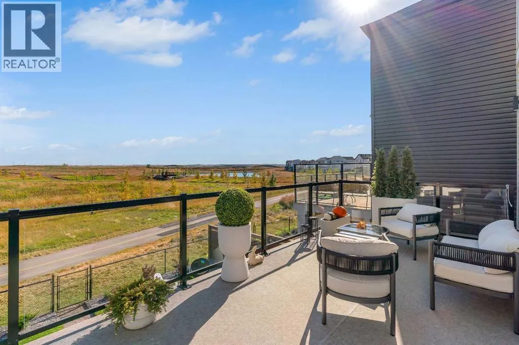 90 Savoy Landing SE