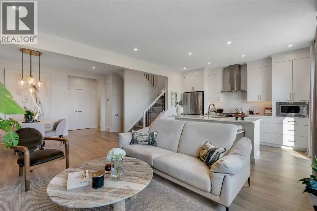90 Savoy Landing SE