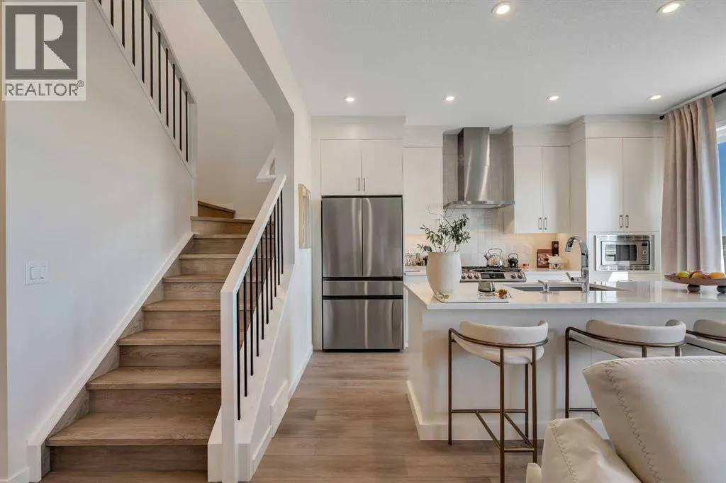 90 Savoy Landing SE
