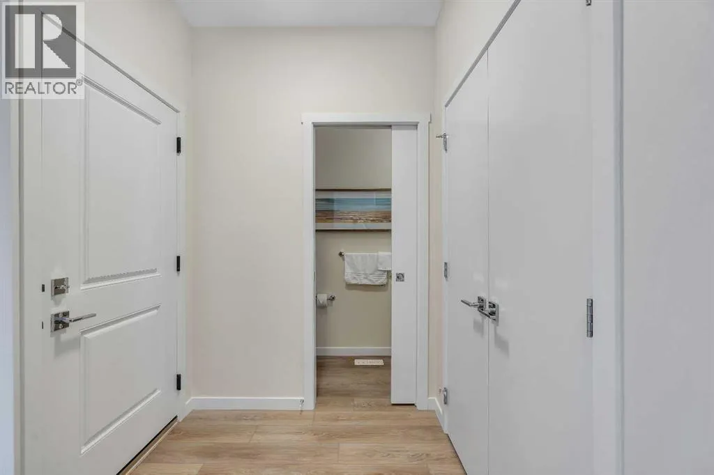 90 Savoy Landing SE