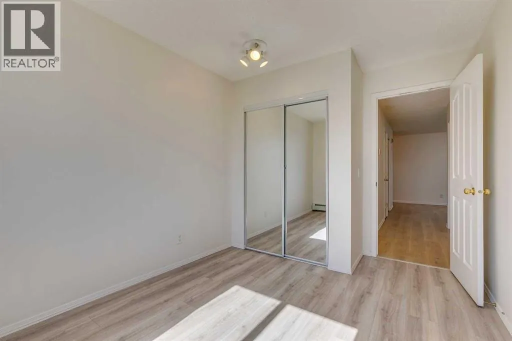 301, 7301 Valleyview Park SE