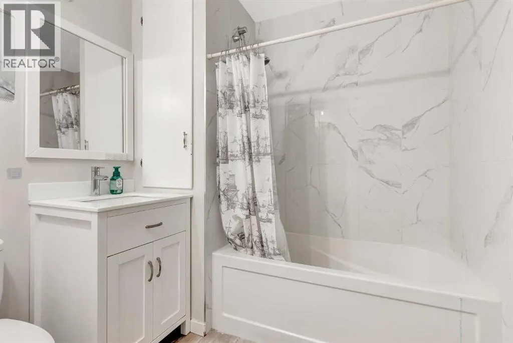 314 Regal Park NE