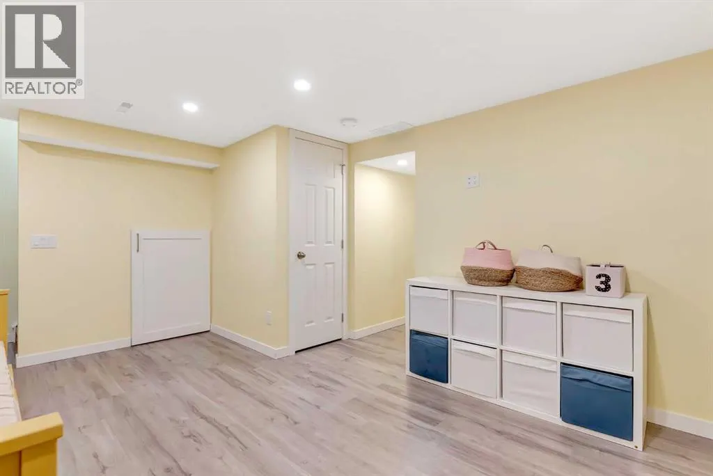 314 Regal Park NE