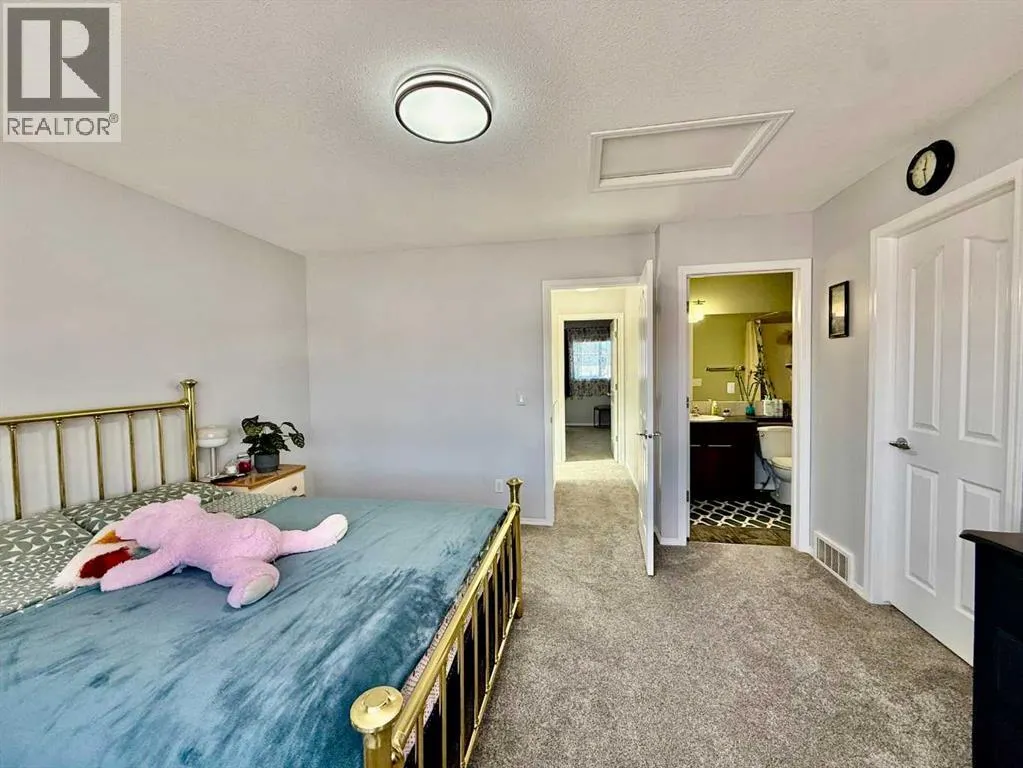 43 Bridlecrest Road SW