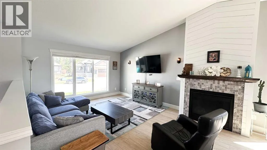 1304 2nd Street