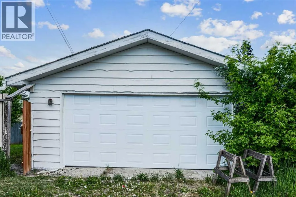 264 Penbrooke Close SE