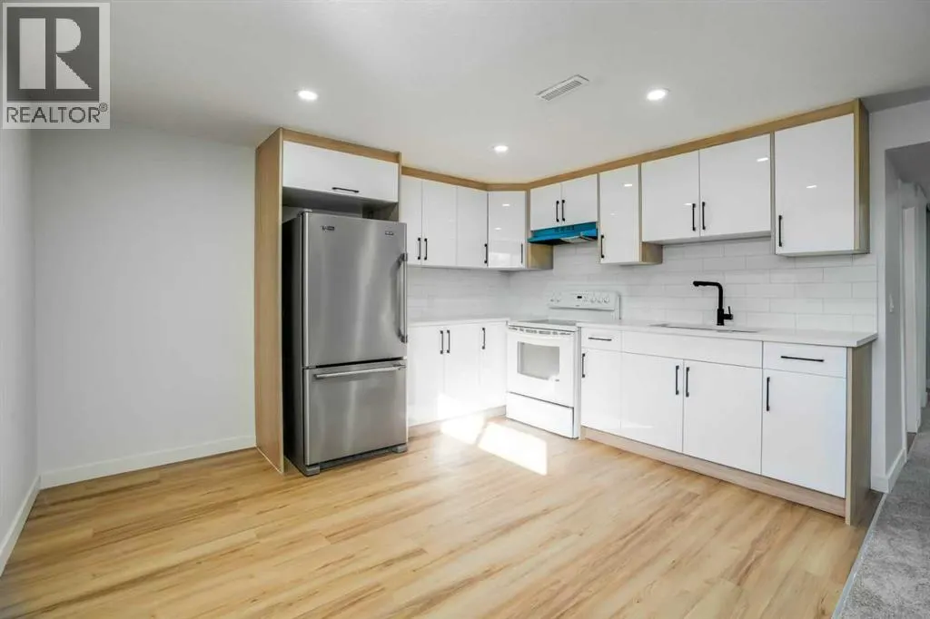 264 Penbrooke Close SE