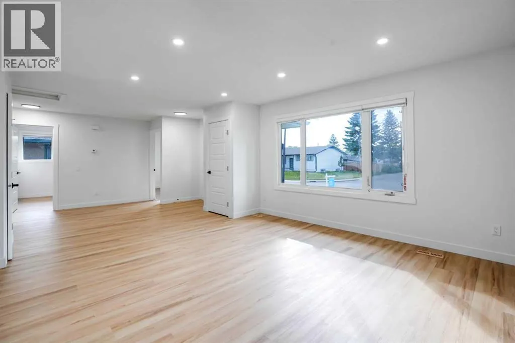 264 Penbrooke Close SE