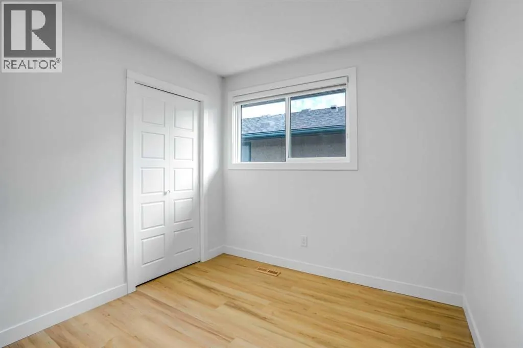 264 Penbrooke Close SE