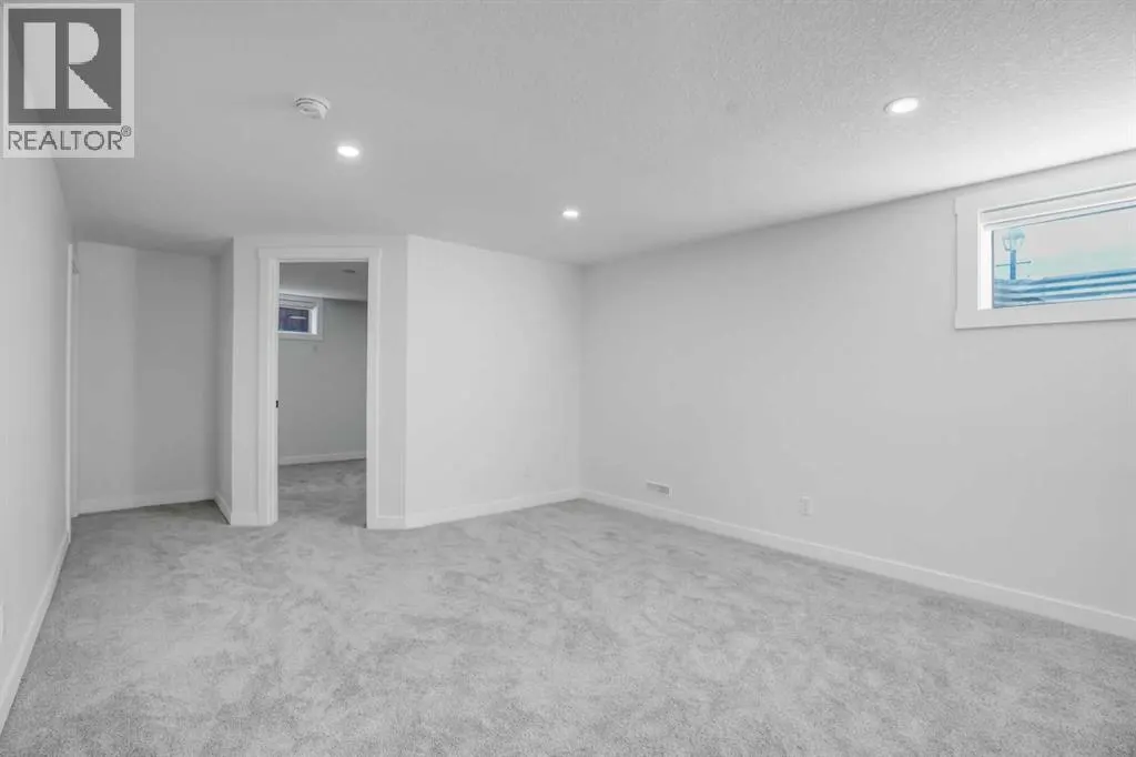 264 Penbrooke Close SE
