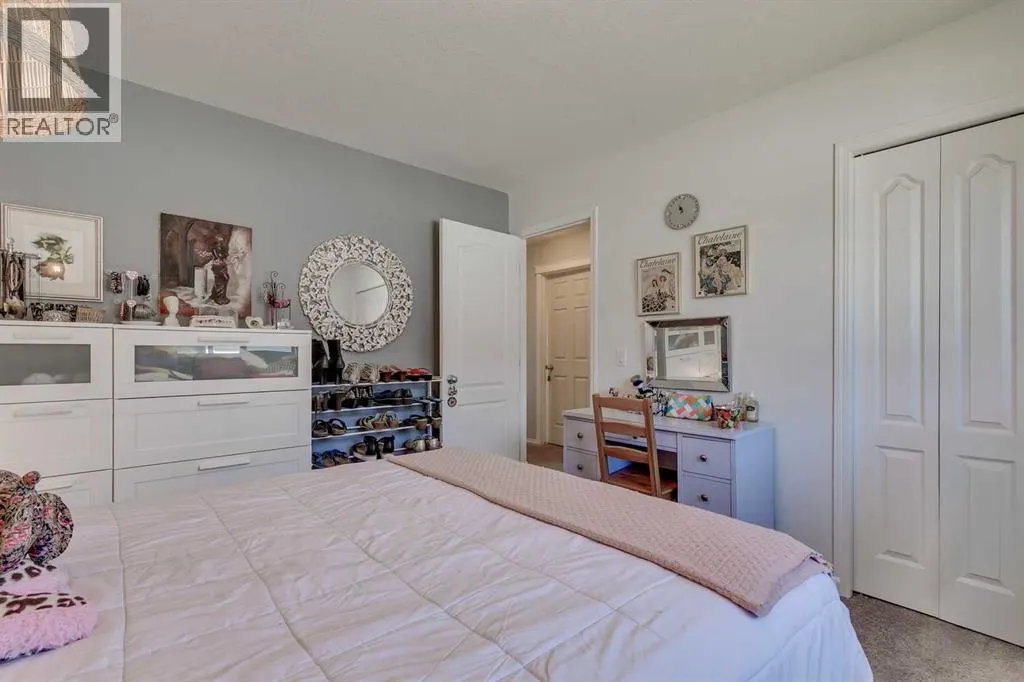 207, 8 Bayside Place