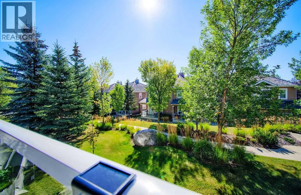 155 Royal Manor NW