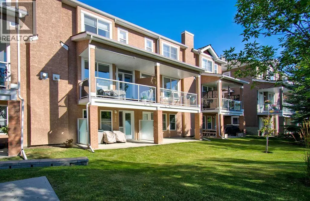 155 Royal Manor NW