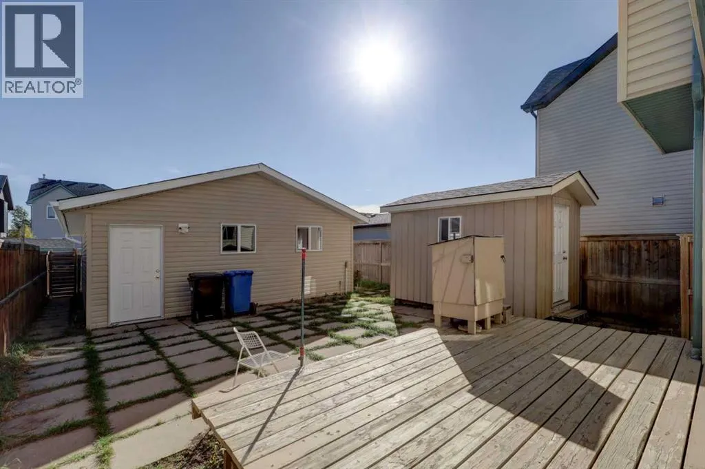 179 Saddlemead Green NE