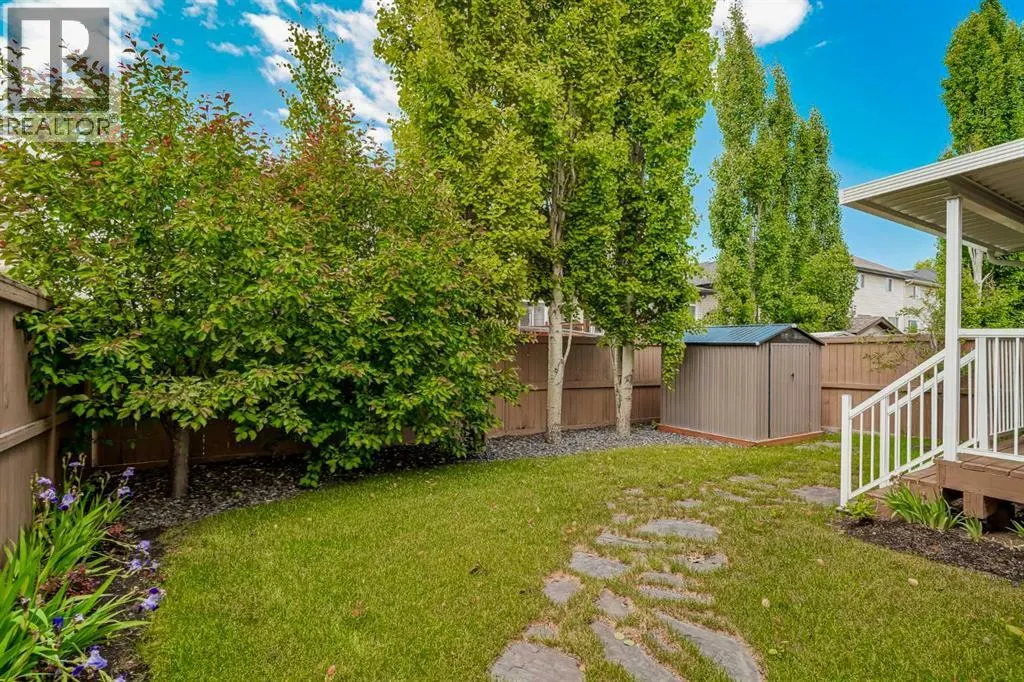 196 Everwillow Park SW