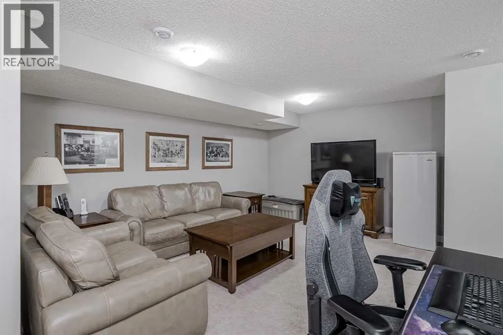 52 Autumn Court SE
