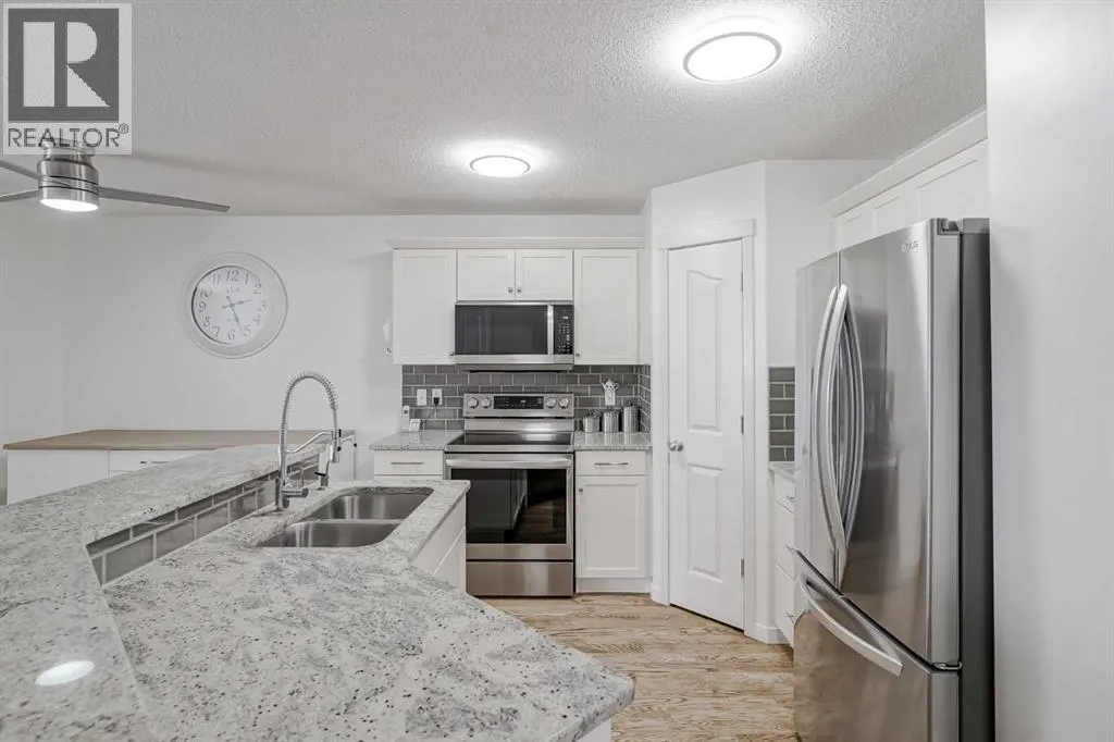 52 Autumn Court SE