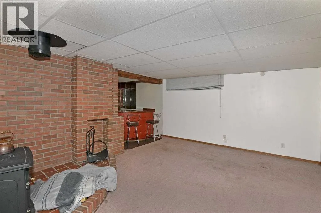 4207 Maryvale Drive NE