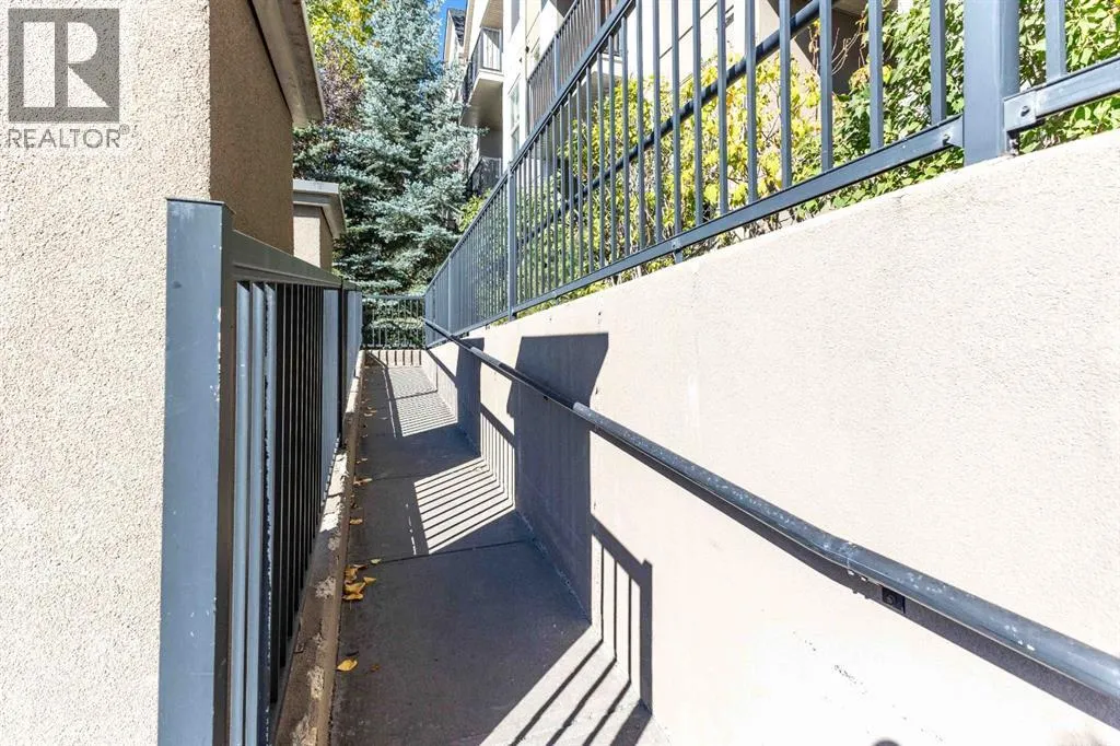 201, 15304 Bannister Road SE