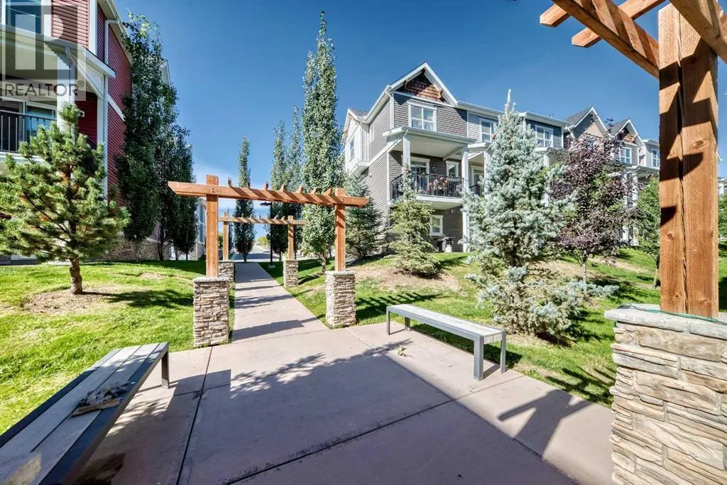 707, 355 Nolancrest Heights NW