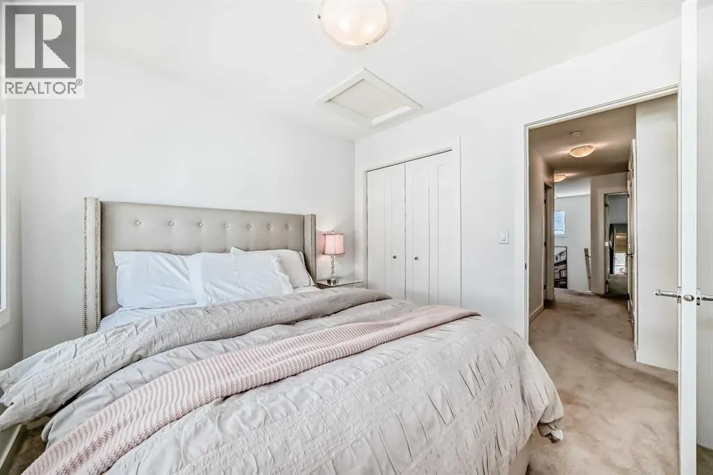 707, 355 Nolancrest Heights NW