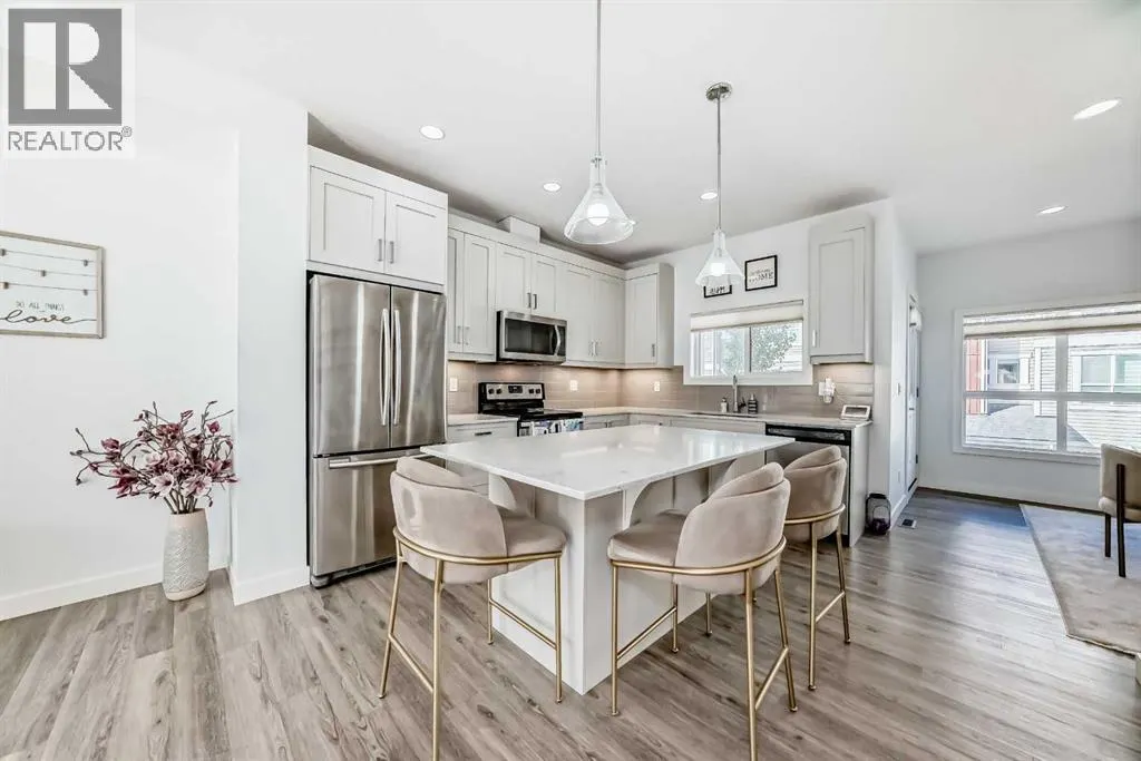 707, 355 Nolancrest Heights NW